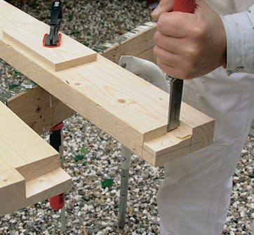 Glasstak: Avgrens utstemmingen ved å hugge langs streken først. Glasstak: Avgrens utstemmingen ved å hugge langs streken først.